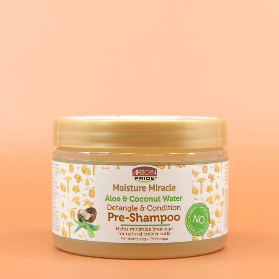 AFRICAN PRIDE Aloe & Coconut Water Pre-Shampoo Vorderansicht vor einem Braun-Organgen Hintergrund