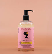 Das Haarstylingprodukt CAMILLE ROSE Curl Maker Jelly 355ml in der Vorderansicht vor einem braun-orangen Hintergrund.