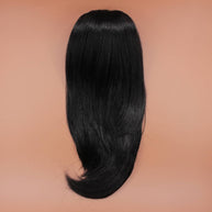 DREAM HAIR Ponytail Straight 14 inches, Farbe 2 (dunkelbraun) in der Vorderansicht vor einem braun-orangen Hintergrund.